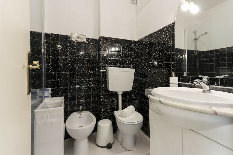 Apartamentos Principe Real Balcony By Homing