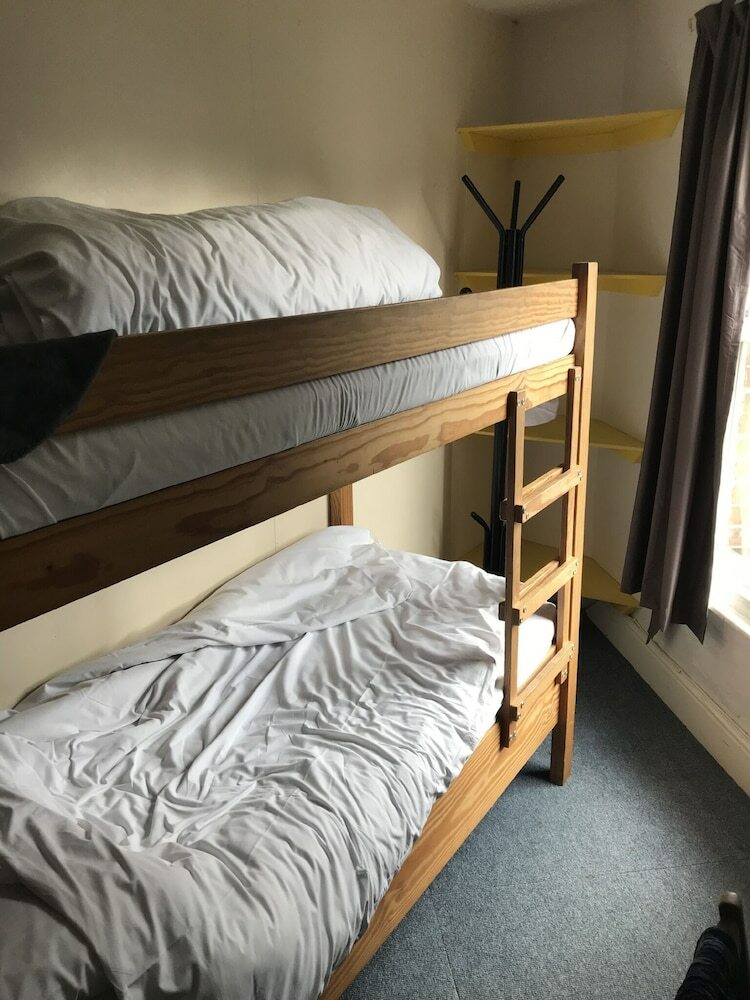 Hostal Harlow International Hostel