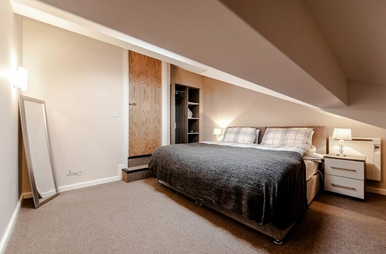Infinity Apartments Metropolitan House 3