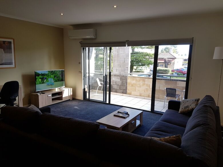 Gillies St Apartments