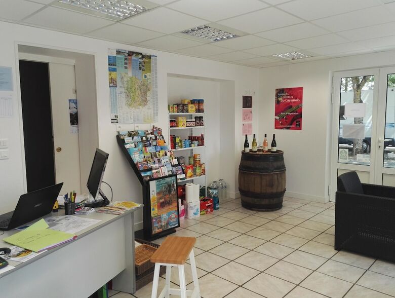 Camping De L'�le