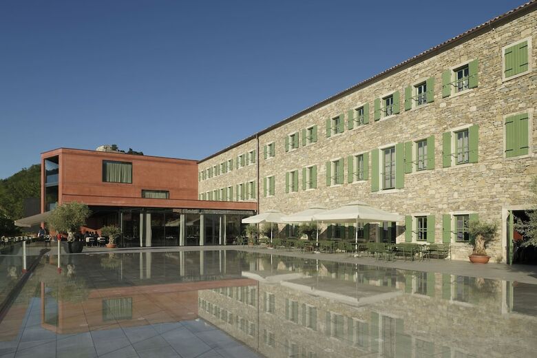 Wine & Heritage Hotel Roxanich