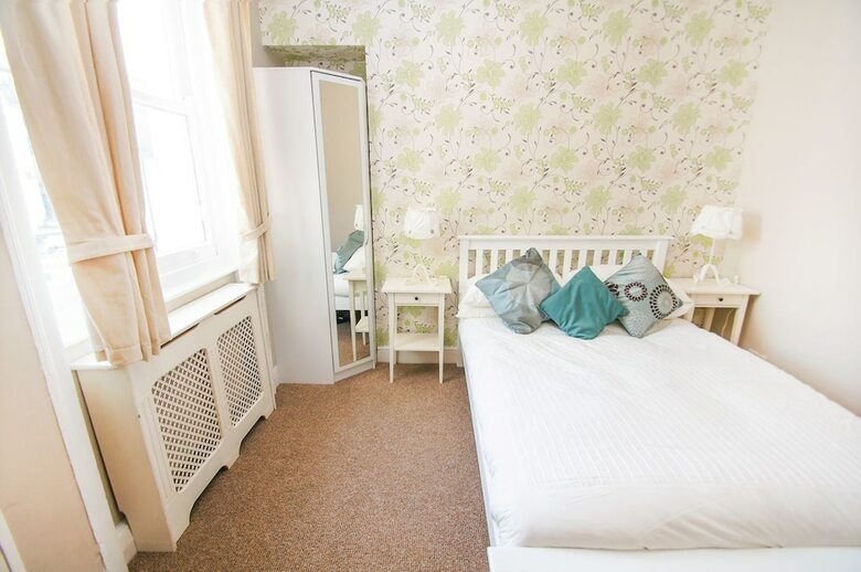 Sillwood Balcony Apartment