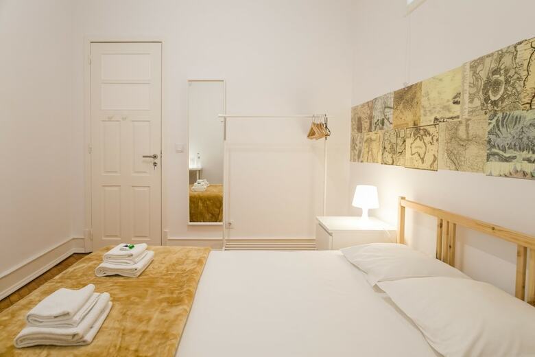 Hotel Home Out Rooms & Apartments