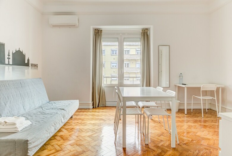 Hotel Home Out Rooms & Apartments