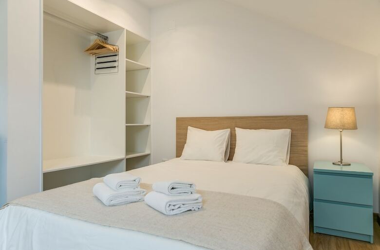 Hotel Home Out Rooms & Apartments