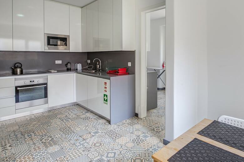 Hotel Home Out Rooms & Apartments