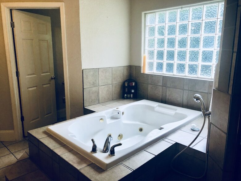 Hotel Irenes Secret