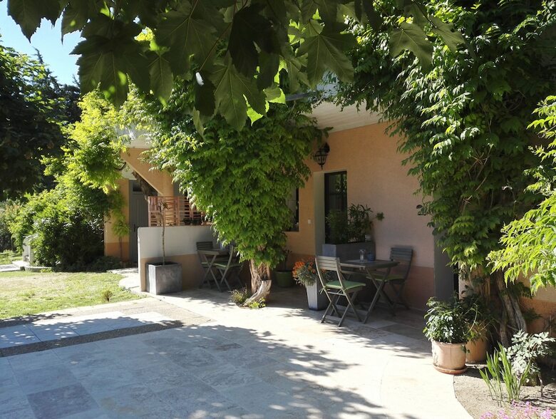 Bed & Breakfast Chambres D'h�tes La Chrysalide
