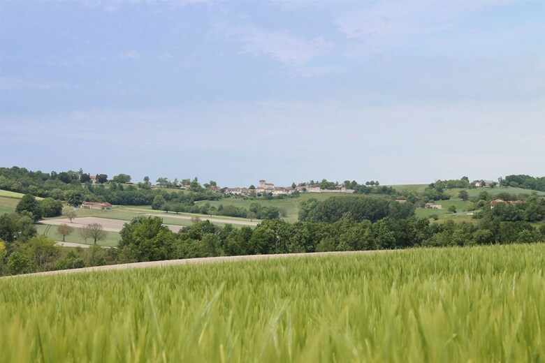 Le Prunier - In A Rural Location