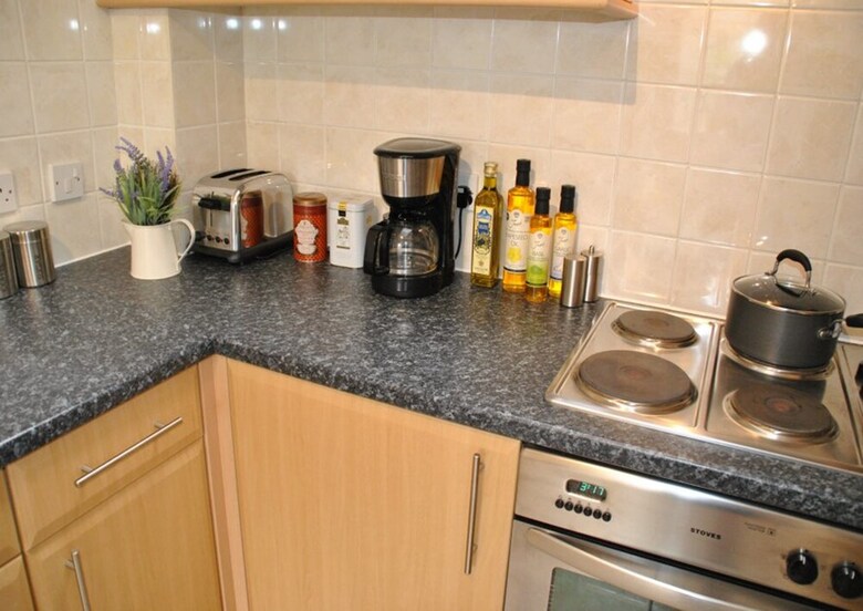 Apartamentos Alexandra Court 7