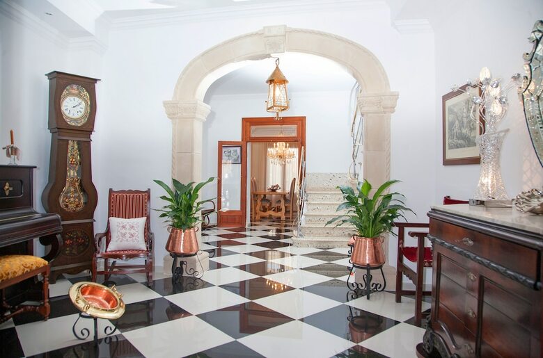 Apartamentos Townhouse Can Peret