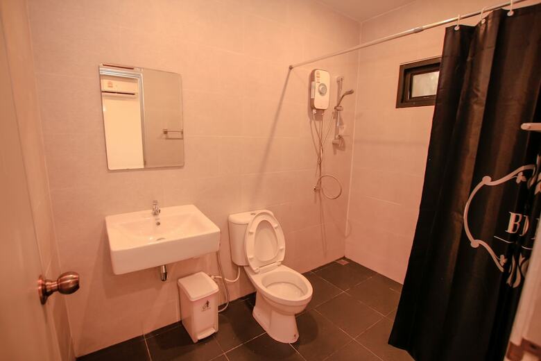 Hostal Bandon Beach Bar & Hostel - Adults Only