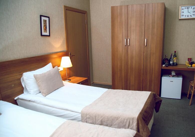 Hotel Gm City Binagadi