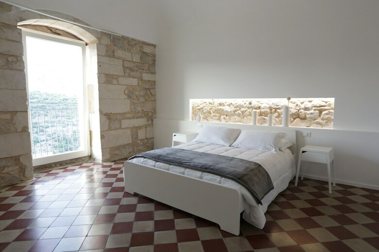 Reusuite Authentic Sicilian Hospitality