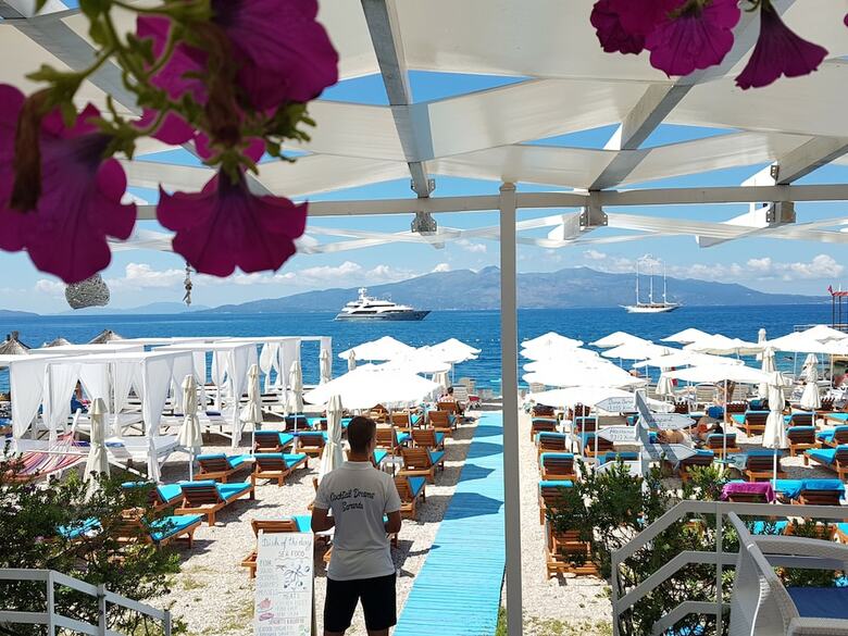 Hotel Cocktail Dreams Saranda