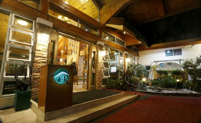 Ridgewood Hotel