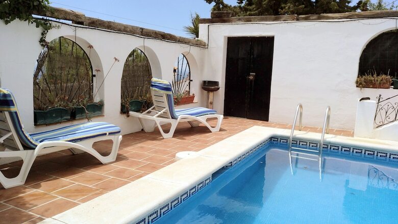 Apartamentos 'la Piriposa' Piscina Privada