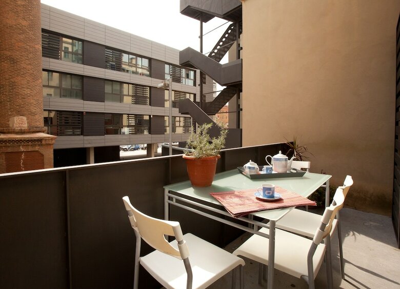 Sealona Beach Lofts Apartments