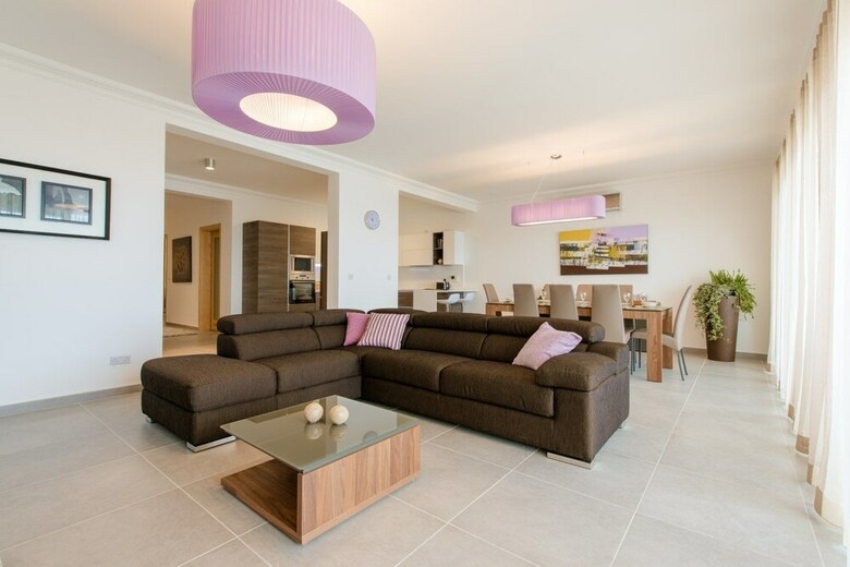 Apartamentos Seaview Apt Incl Pool In Sliema