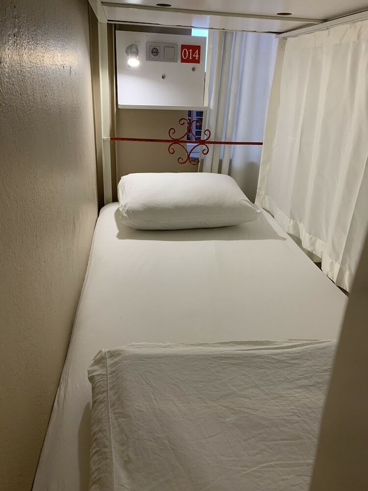 Hostal Antique Hostel & Guesthouse