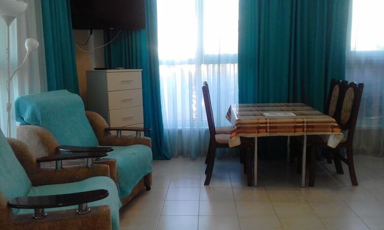 Apartamentos Kvartira U Morya 3