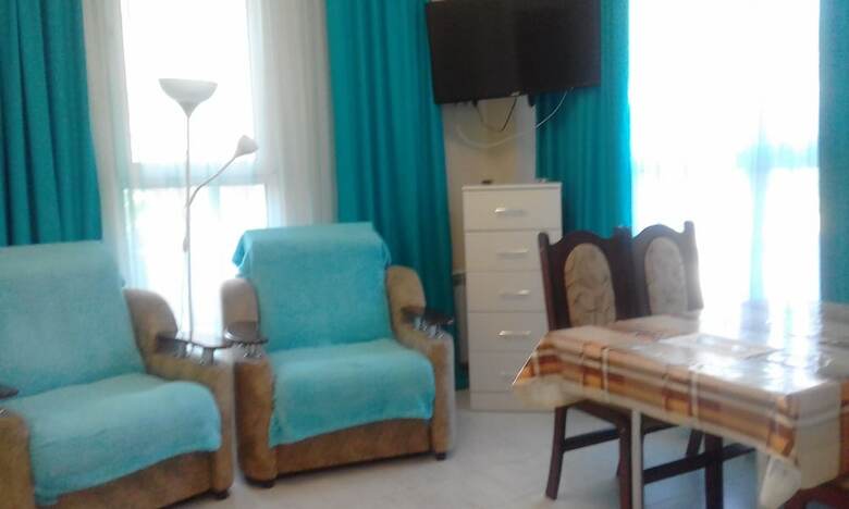 Apartamentos Kvartira U Morya 3