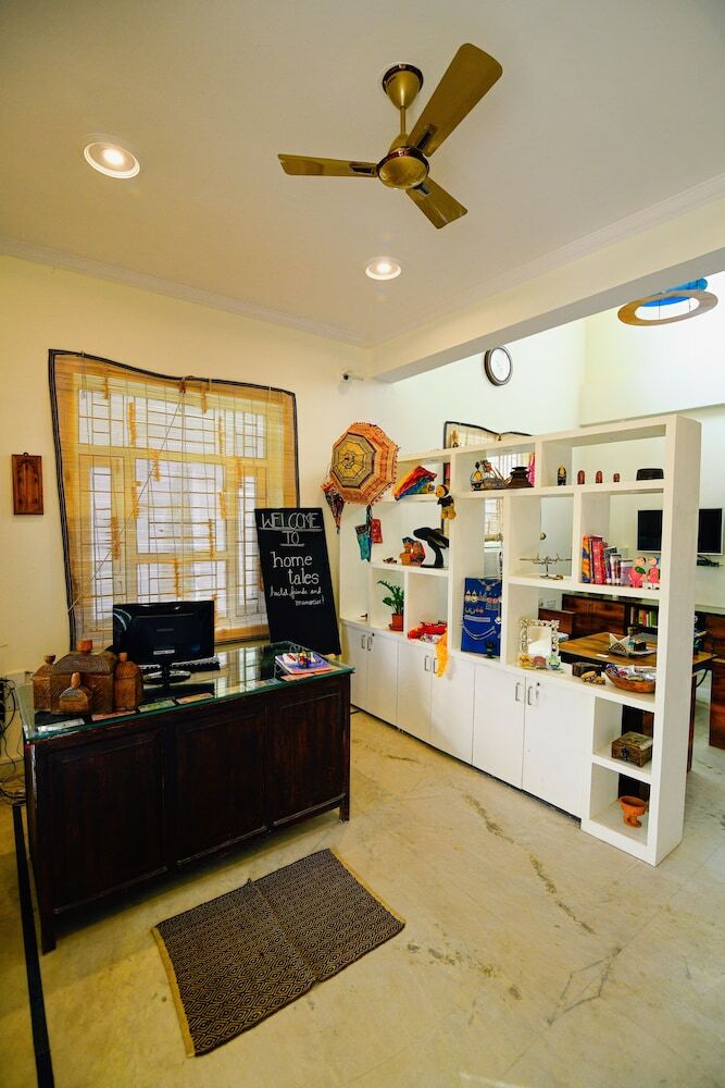 Hostal Hometales
