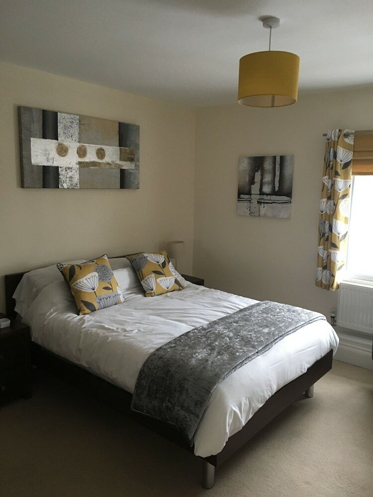 Peel House Apartments