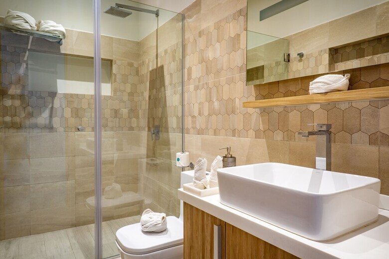 Opal Suites Apartments By Homing Bird.