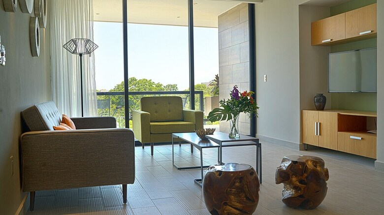 Opal Apt. 406 The Apartment Is Perfectly Located With Easy Acces