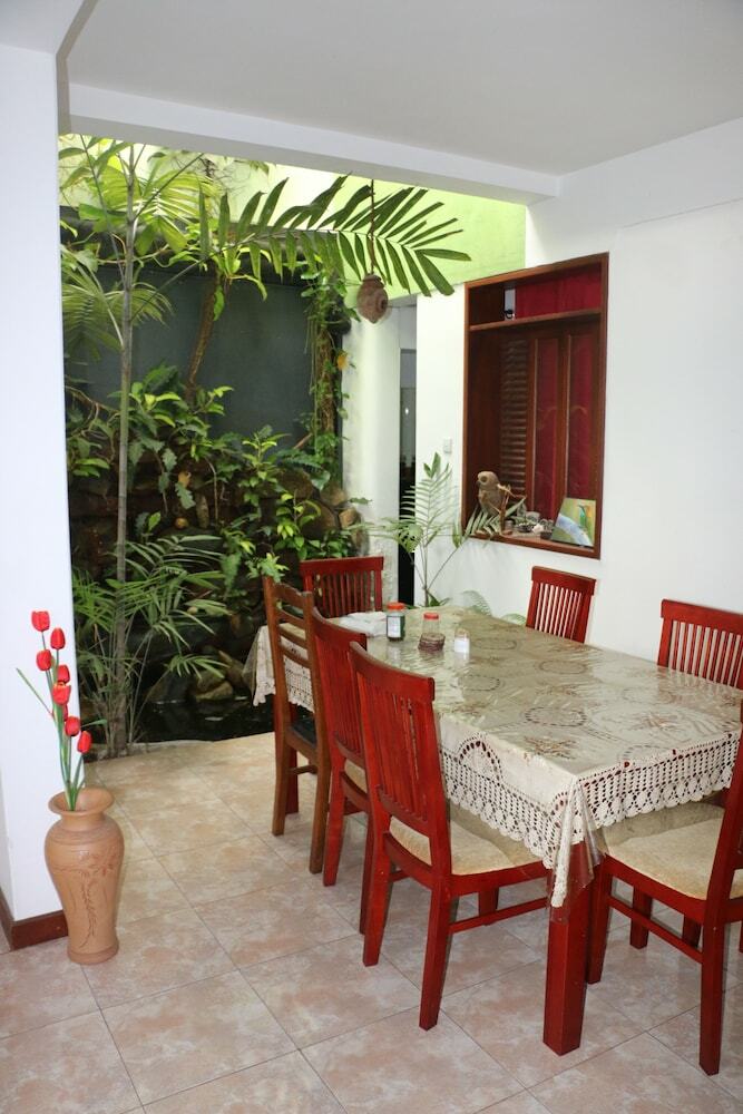 Hotel Comfystay Home Stay