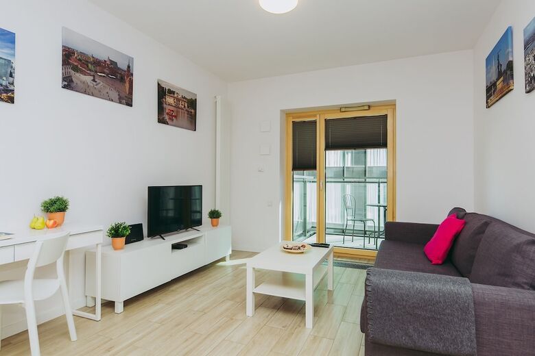 Apartamentos Shortstaypoland Mennica Residence (B50)