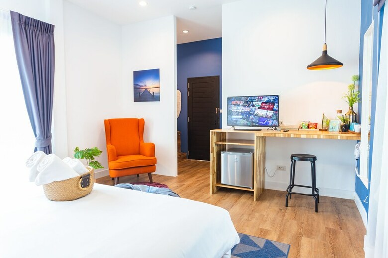 Hotel The Seaton House Phuket