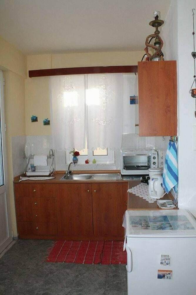 George Apartments Stegna