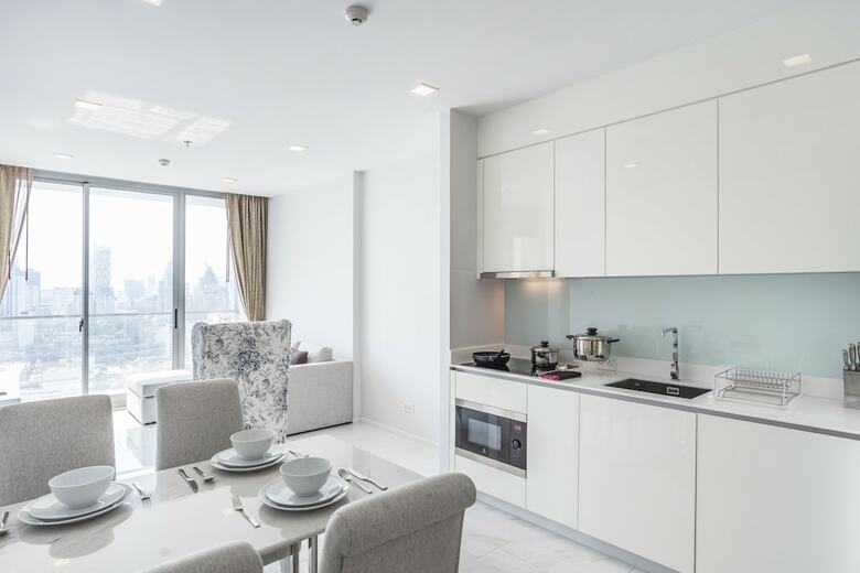 Hyde Sukhumvit 11 By Favstay