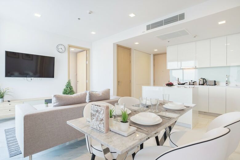 Hyde Sukhumvit 11 By Favstay