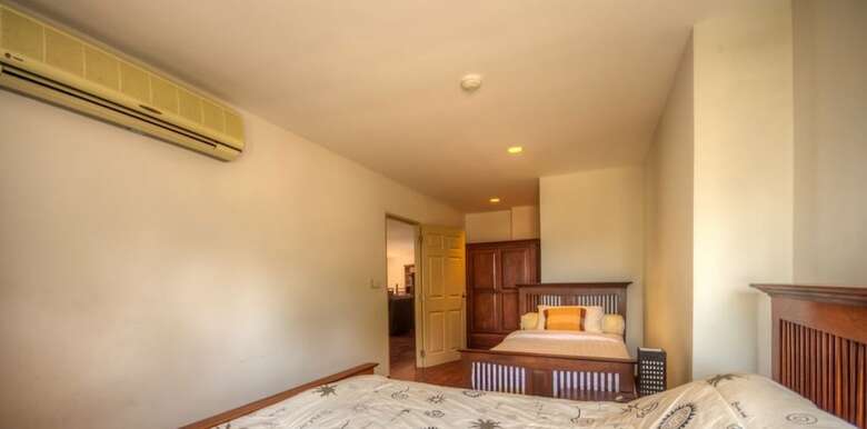 Amazing 5 Bedroom Condo On The Beach Sp