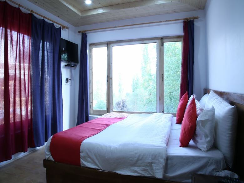 Oyo 14152 Hotel Eco Exotic