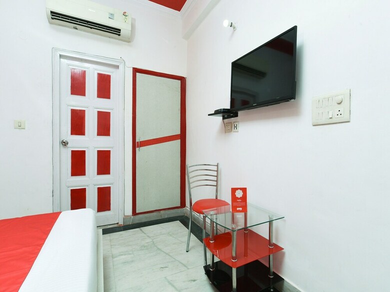 Hotel Oyo 16687 Namdeep