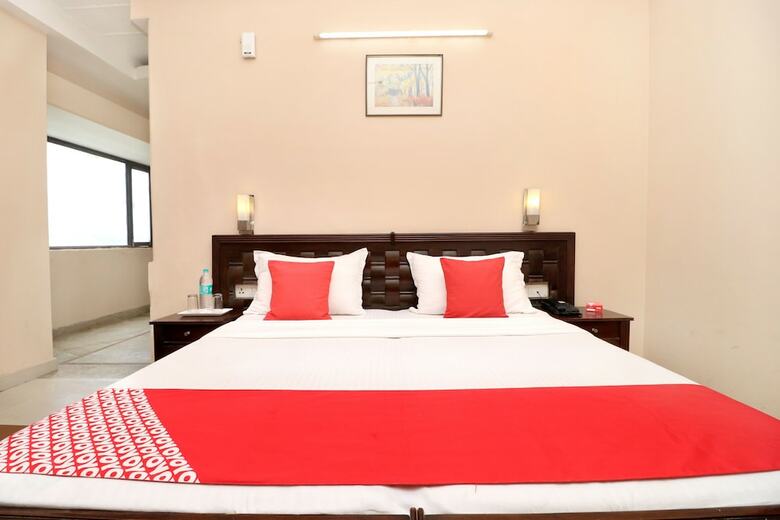 Oyo 17381 Hotel City Look