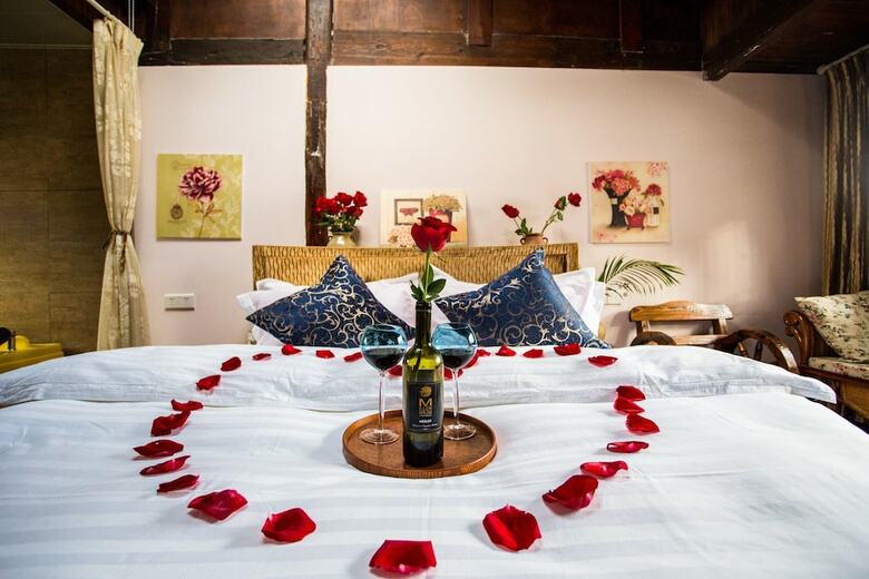 Posada Travel Around The World Inn