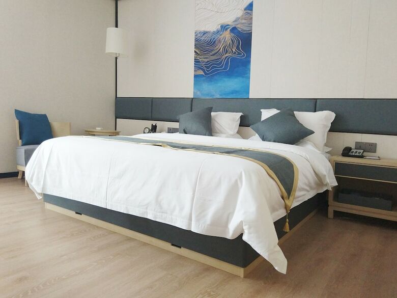Shatou Hairun Hotel
