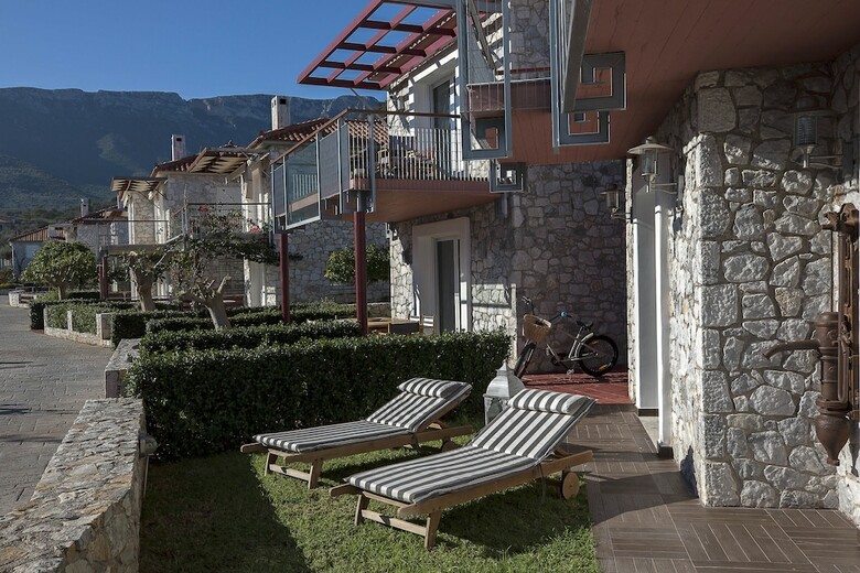 Apartamentos Tyros Boutique Houses