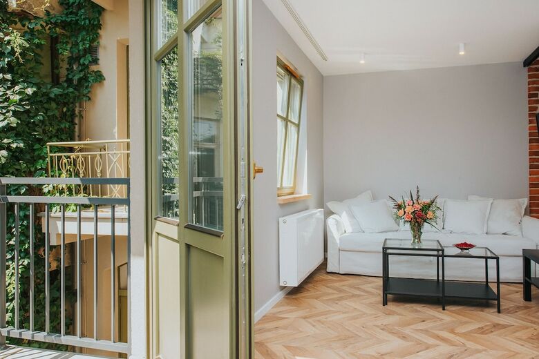 Movart Boutique Aparthotel