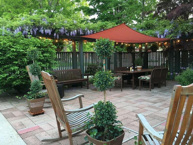 Cocoa Cottage Bed & Breakfast