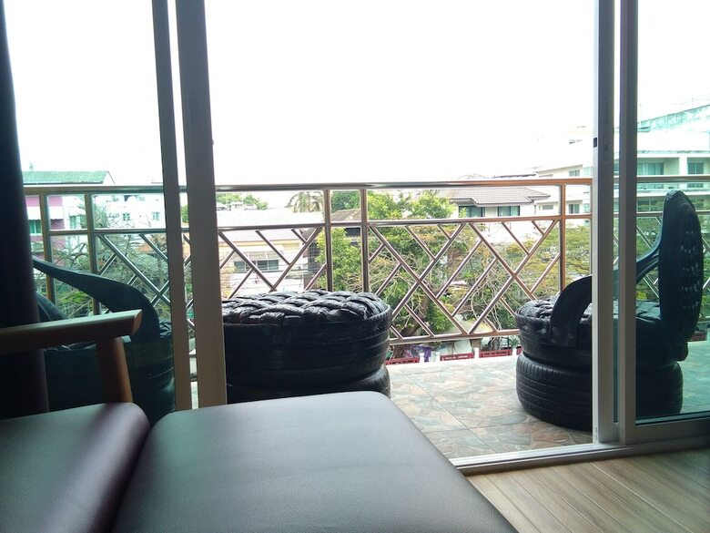 Hotel Baan Wanchart Bangkok Residences