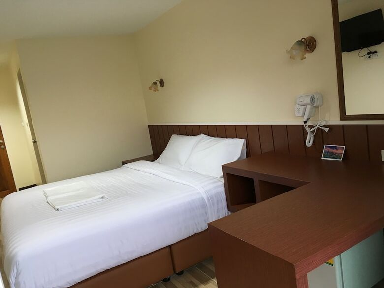 Hotel Baan Wanchart Bangkok Residences