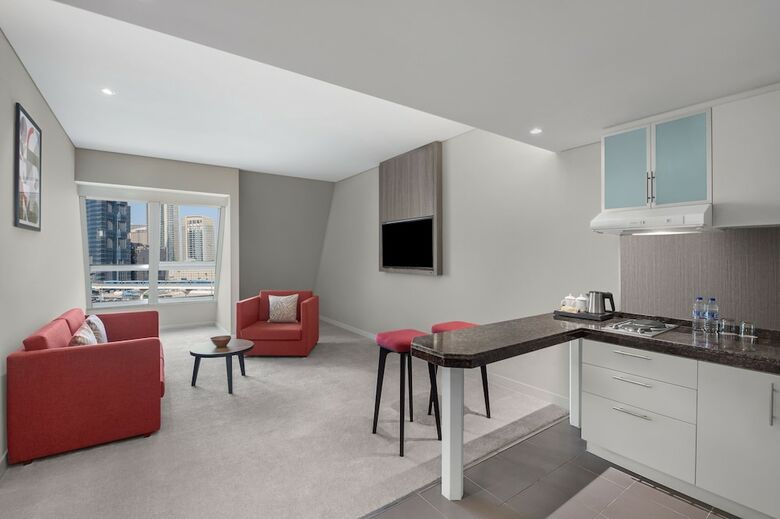 Leva Hotel And Suites, Mazaya Centre