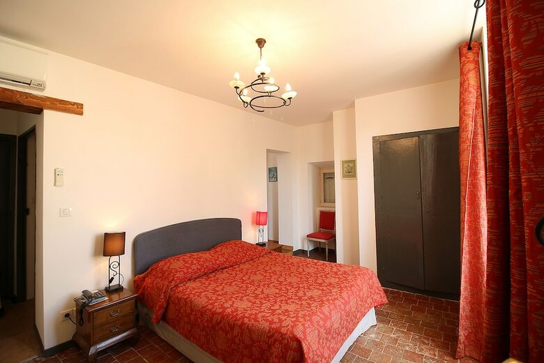 Hotel La Bastide Du Vebron